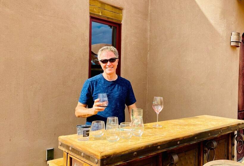 مبيت وإفطار The Grand Hacienda Inn