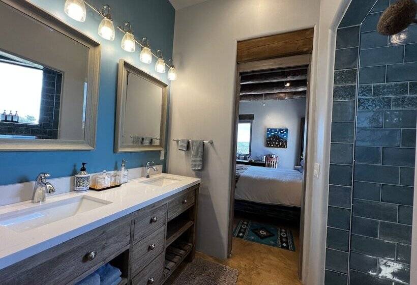 مبيت وإفطار The Grand Hacienda Inn