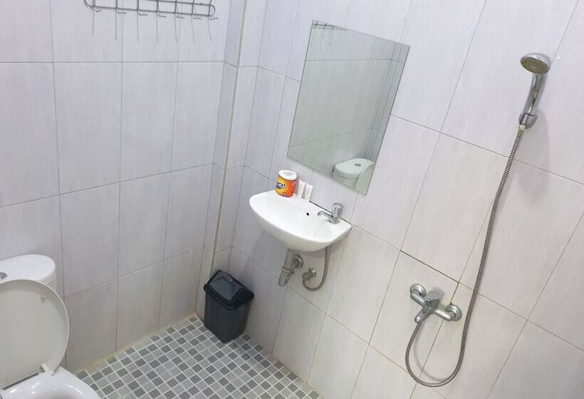 בית מלון כפרי Thyesza