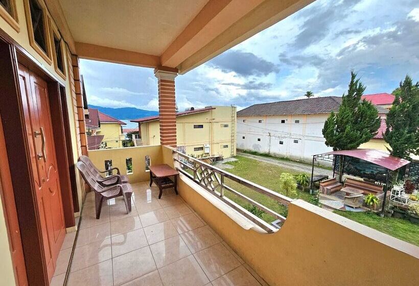 בית מלון כפרי Thyesza