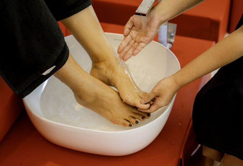 Trincomalee Beach Resort & Spa