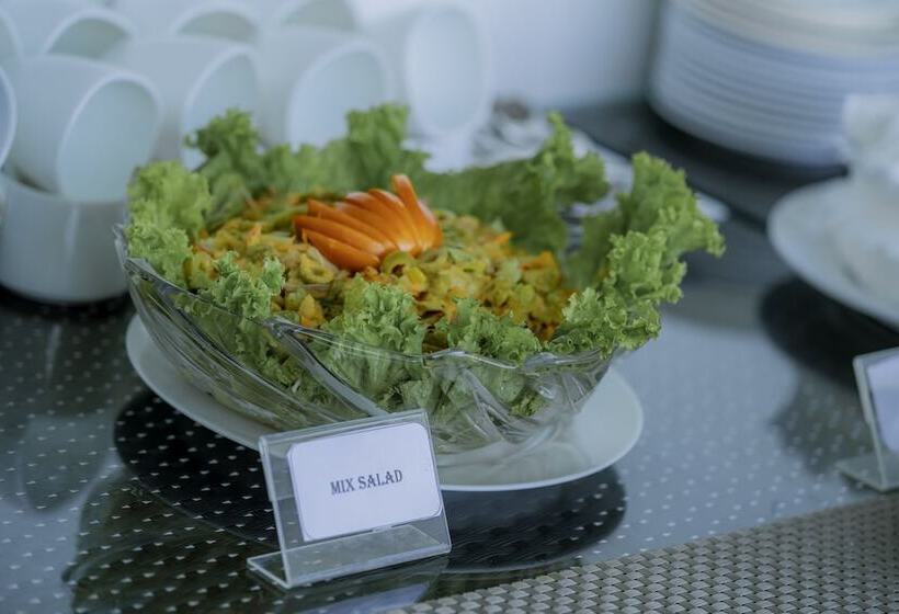 Trincomalee Beach Resort & Spa