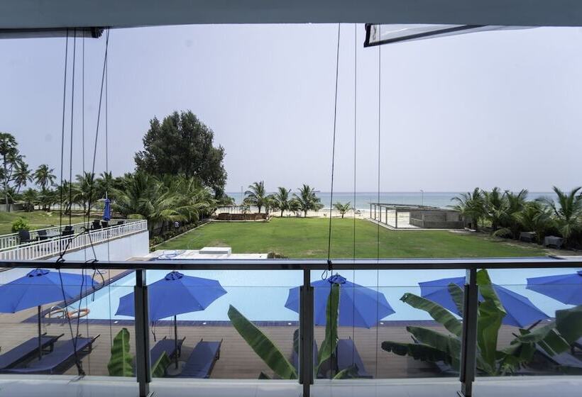 Trincomalee Beach Resort & Spa