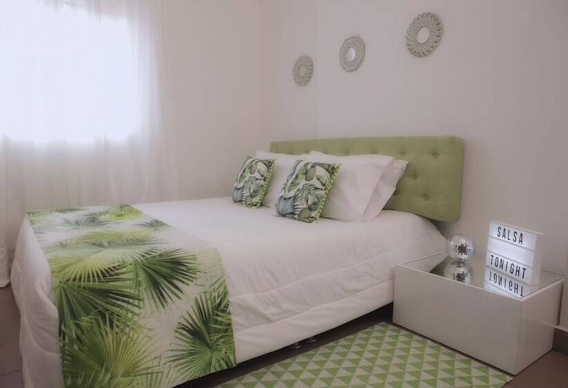Tropica Hotel Boutique Hostel