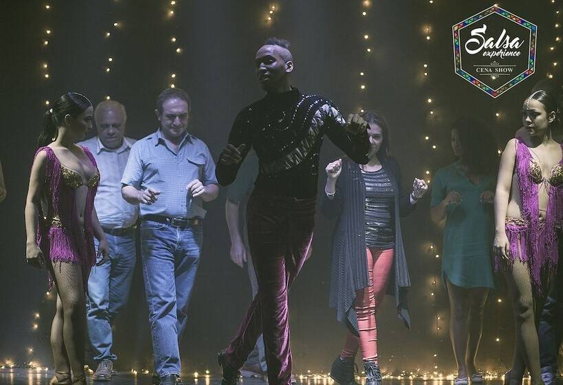 Tropica Hotel Boutique Hostel