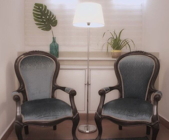 Tropica Hotel Boutique Hostel