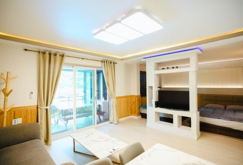 Yangpyeong La Terrace Pension