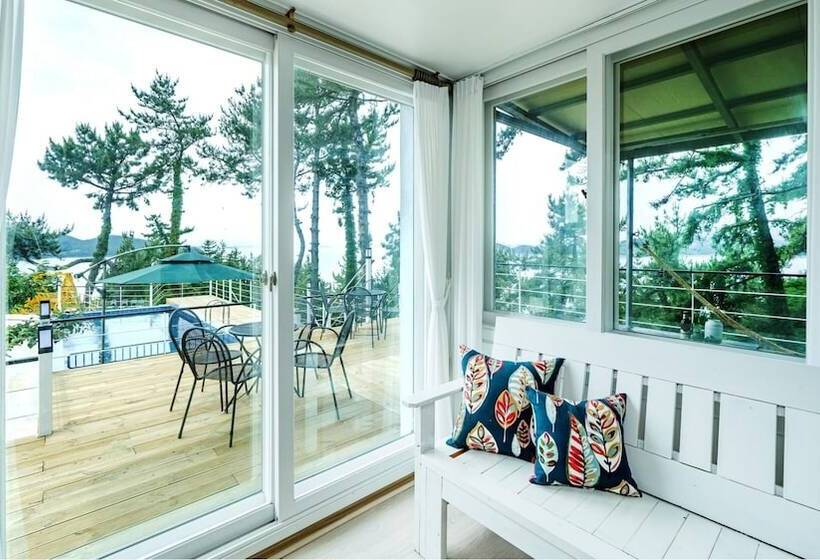 Yeosu Sky Pension