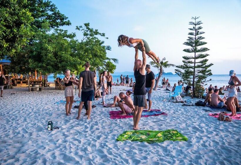 Общежитие Slumber Party Beach Koh Phangan