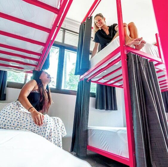 Общежитие Slumber Party Beach Koh Phangan