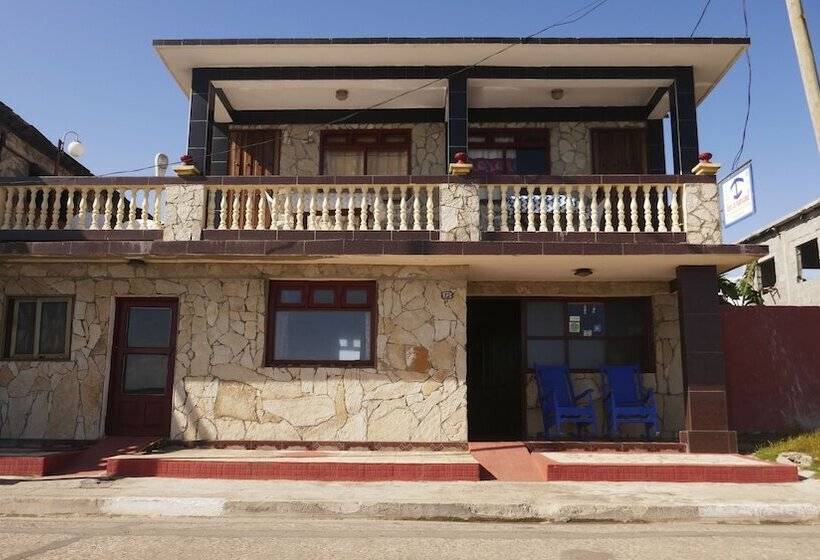 تختخواب و صبحانه Casa Lourdes Baracoa