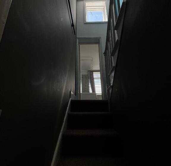 צימר Fort Cresent Sea View Apartment