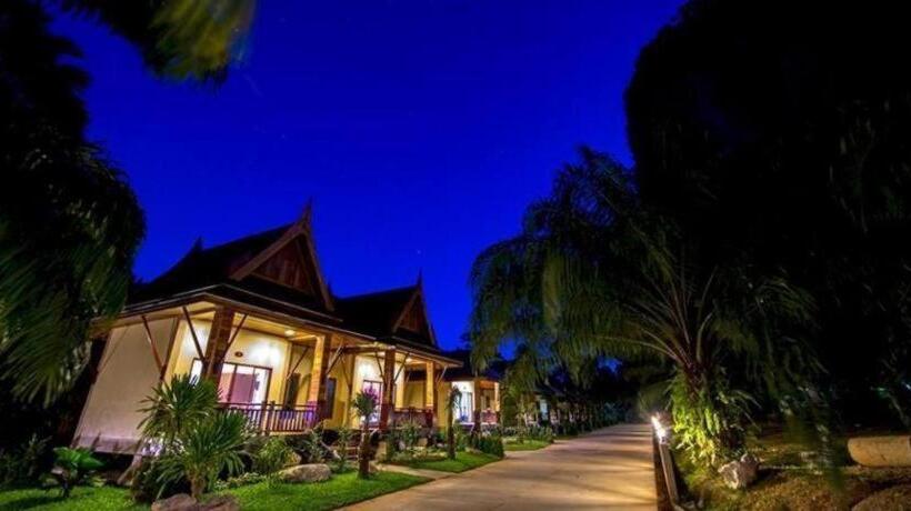 Dusit Phuphaya Resort