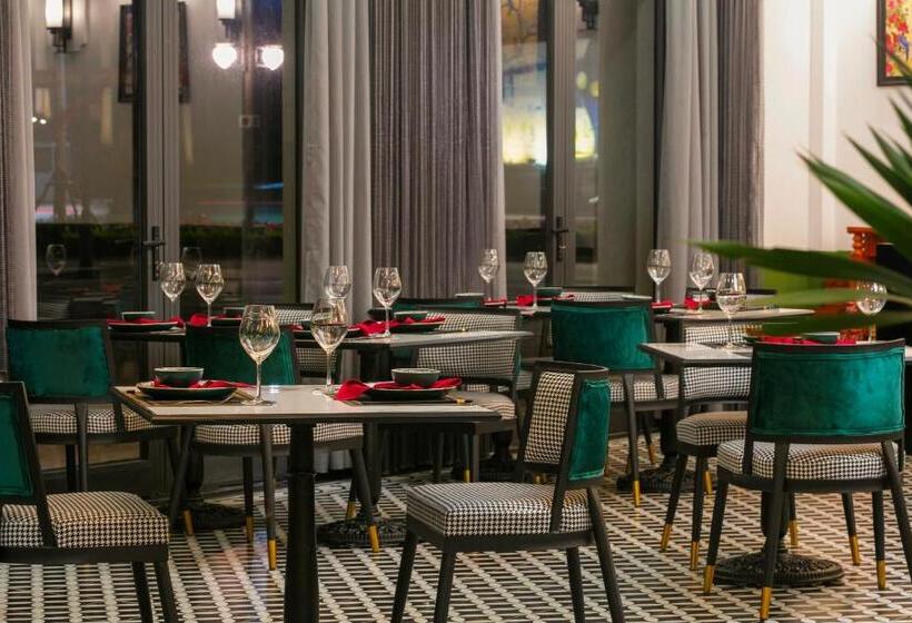 Elegant Boutique Hotel Ha Long