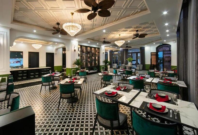 Elegant Boutique Hotel Ha Long