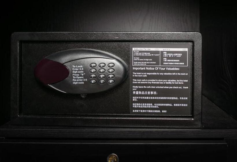 Elegant Boutique Hotel Ha Long