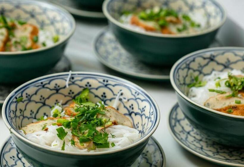 Elegant Boutique Hotel Ha Long