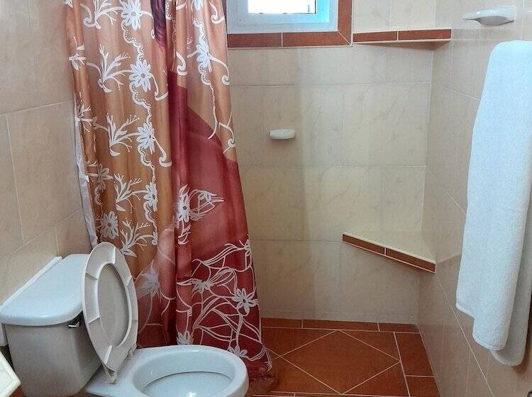 Hostal Acuarama