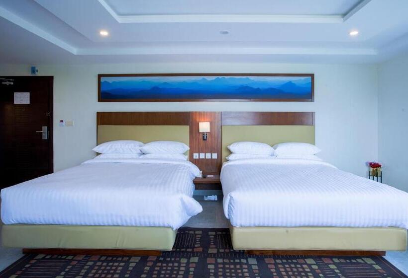 هتل Avari Xpress Skardu