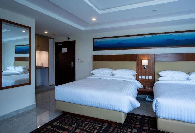 هتل Avari Xpress Skardu