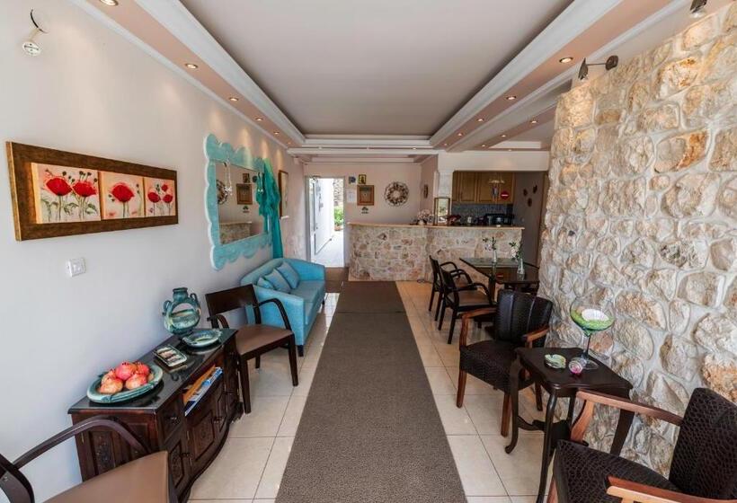 בית מלון כפרי Blue Bay