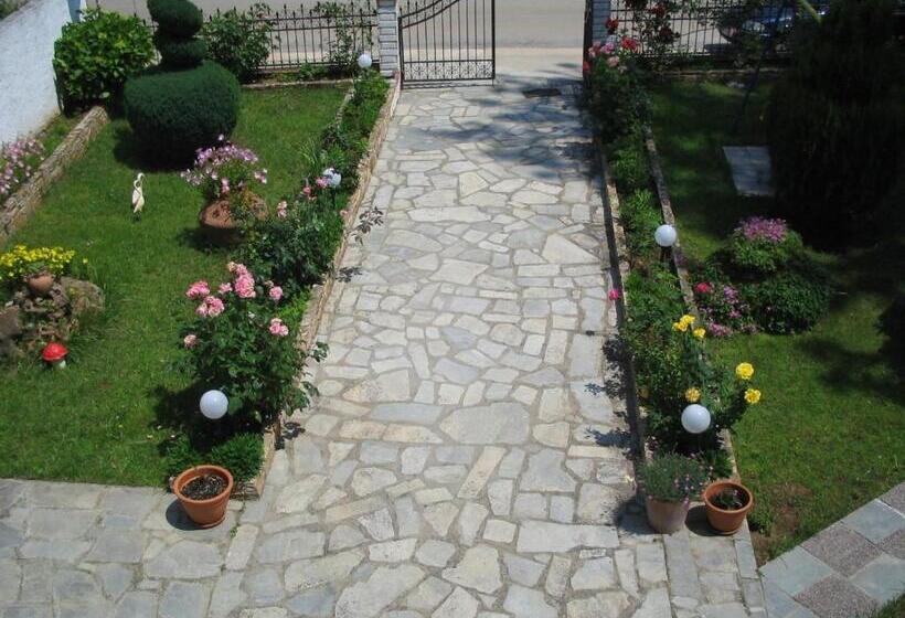 בית מלון כפרי Blue Bay