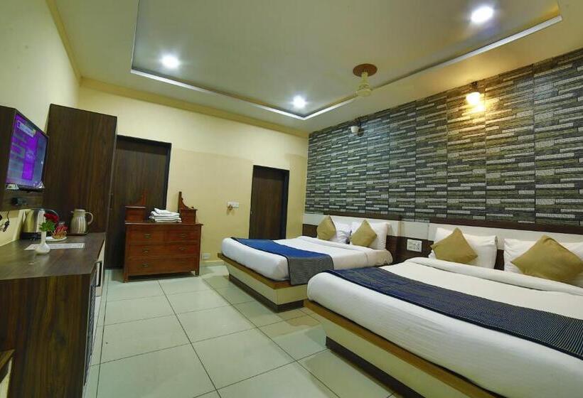 Отель Briars Heritage