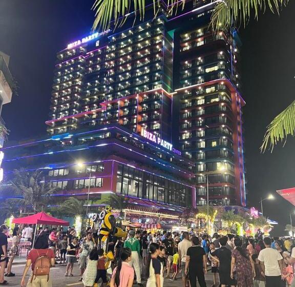 هتل Khách Sạn Flamingo Ibiza Hải Tiến View Biển đẹp