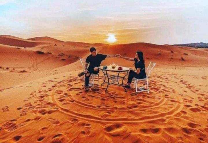 ホテル Merzouga Luxurious Camp