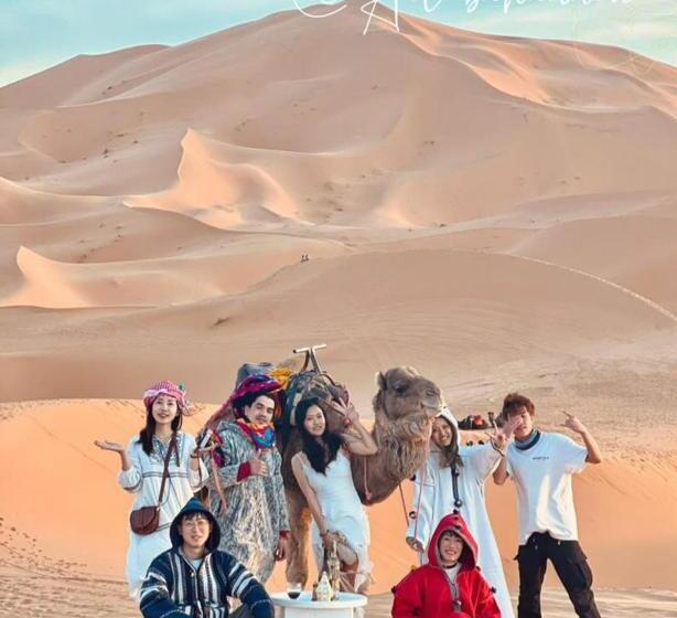 ホテル Merzouga Luxurious Camp