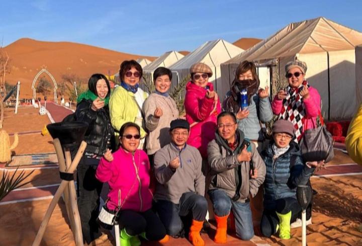 ホテル Merzouga Luxurious Camp