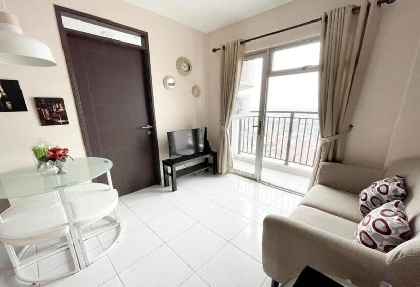 酒店 Oyo 93940 Apartemen Mekarwangi Square By Lina