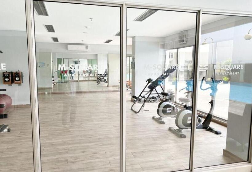 酒店 Oyo 93940 Apartemen Mekarwangi Square By Lina