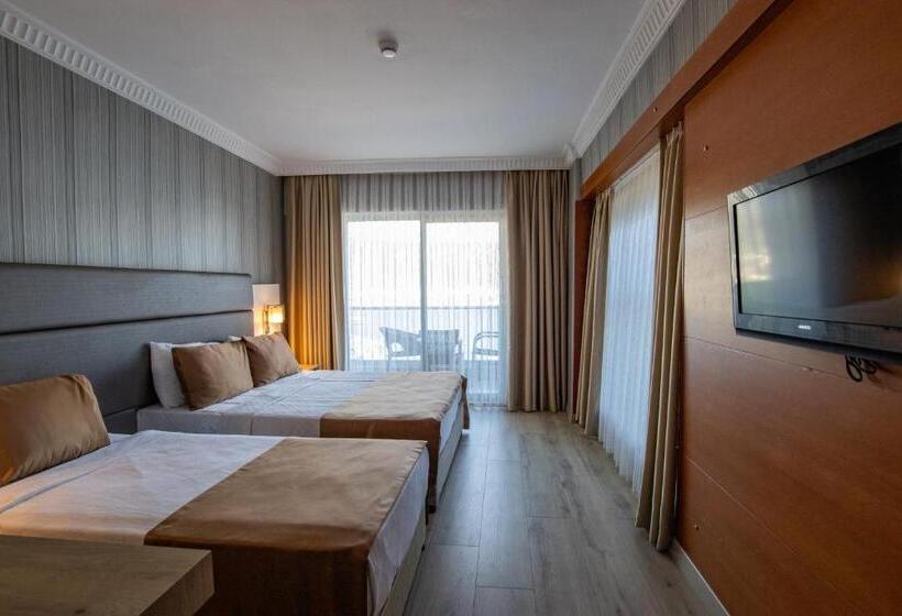 فندق Point Beach