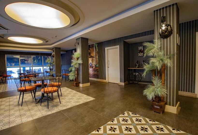 فندق Point Beach