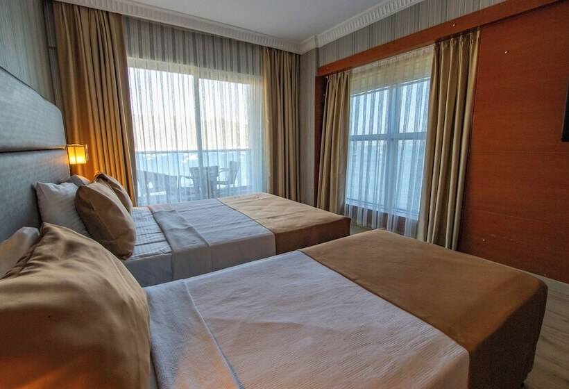 فندق Point Beach