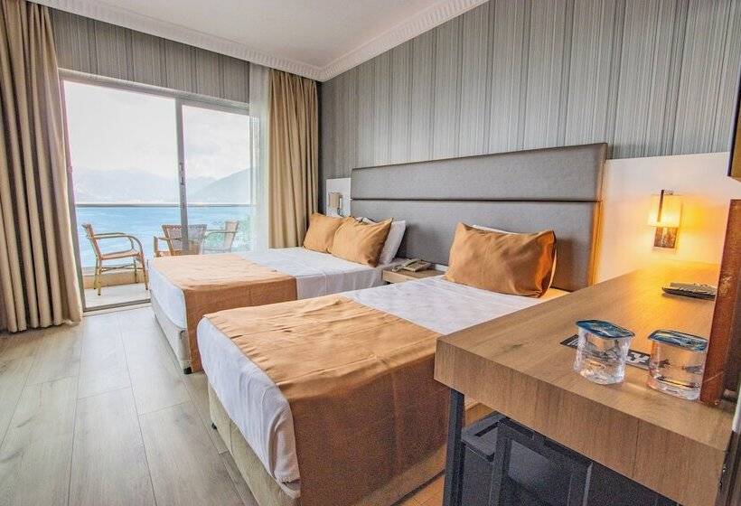 فندق Point Beach