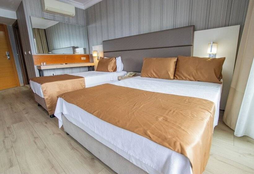 فندق Point Beach