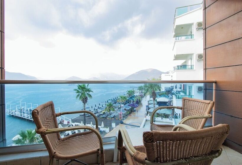 فندق Point Beach