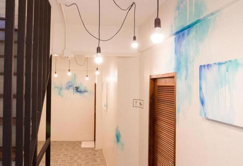 Mini Boxtel Aonang Hostel