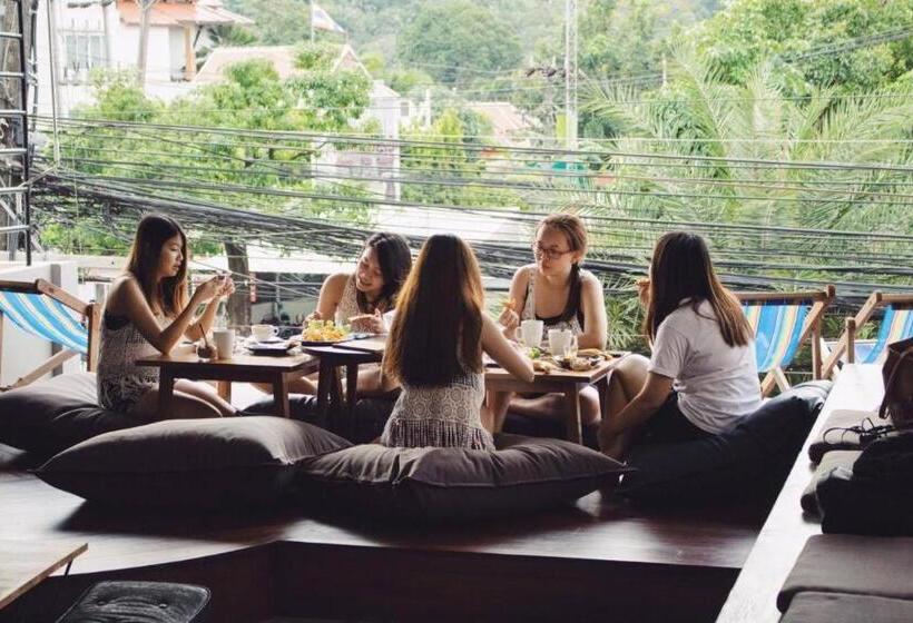 Mini Boxtel Aonang Hostel