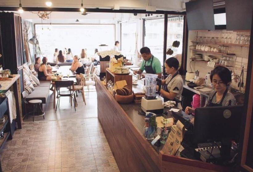 Mini Boxtel Aonang Hostel