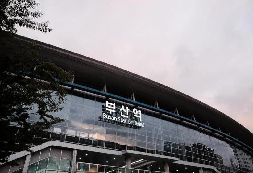 مُتل Brown Dot Busan Station Sky Garden