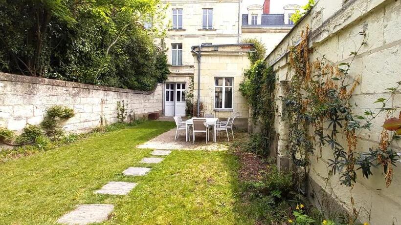 بنسيون Histoire De Loire   Savennières Sdb Partagée