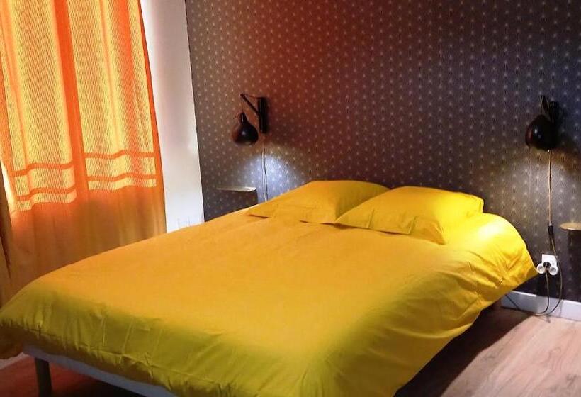 بنسيون Histoire De Loire   Savennières Sdb Partagée