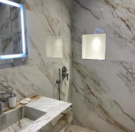 Troy Aparthotel Durres