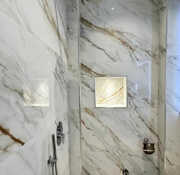 Troy Aparthotel Durres