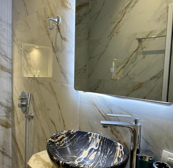 Troy Aparthotel Durres