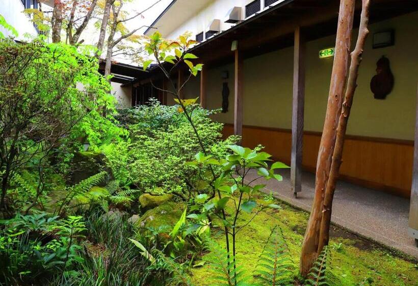 Yufuin Onsen Ryokan Hananomai