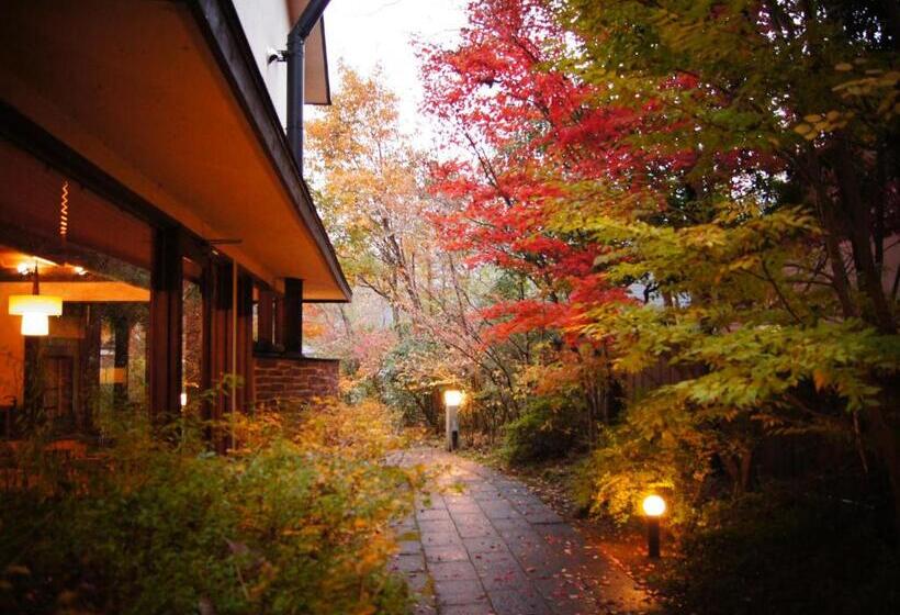 Yufuin Onsen Ryokan Hananomai